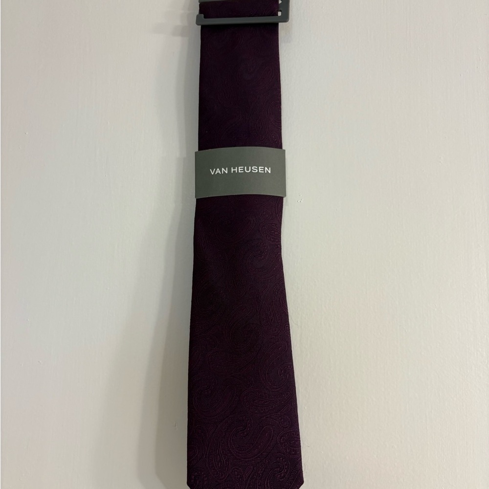 Van Heusen Deep Purple Men's Tie